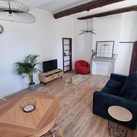En Plein Coeur De Pelissanne - 55 M2 Renoves - Avec Parking Apartment ภายนอก รูปภาพ