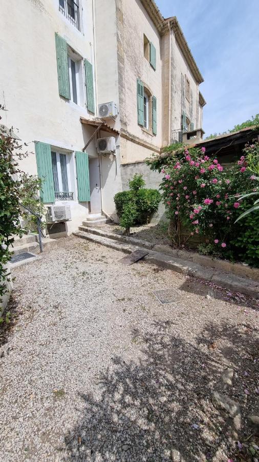 En Plein Coeur De Pelissanne - 55 M2 Renoves - Avec Parking Apartment ภายนอก รูปภาพ